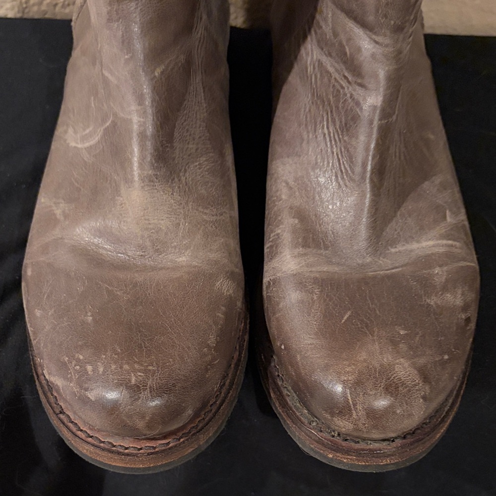 Frye Veronica Taupe Leather Moto Boots w/ Zipper Detail Size 8.5 - Picture 7 of 9